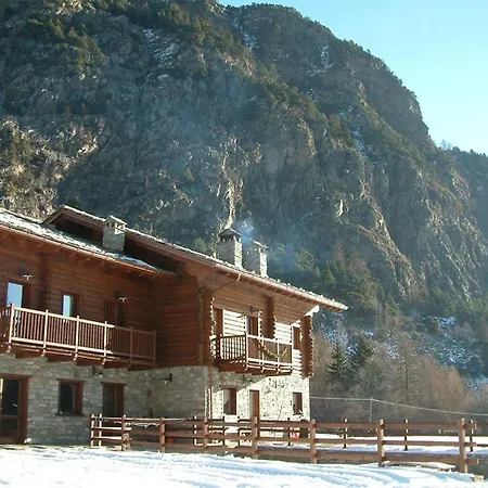 Country house Agriturismo Les Hiboux